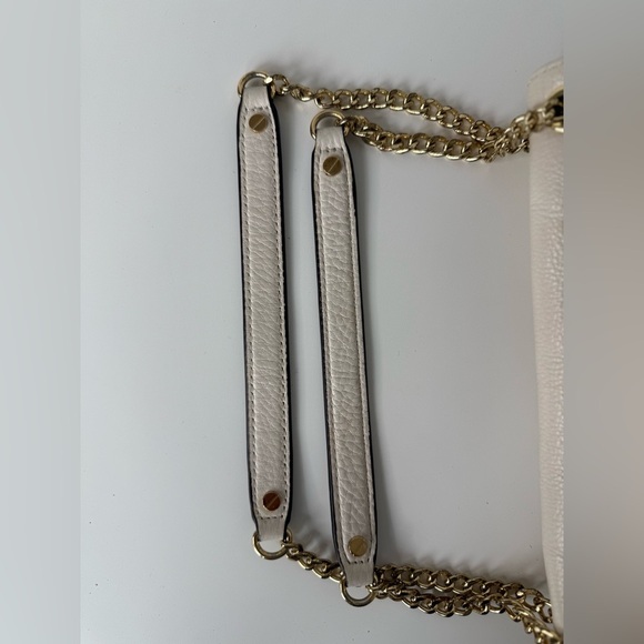 Michael Kors Fulton Shoulder Flap Purse Shoulder Bag with Gold Chain - Picture 13 of 15